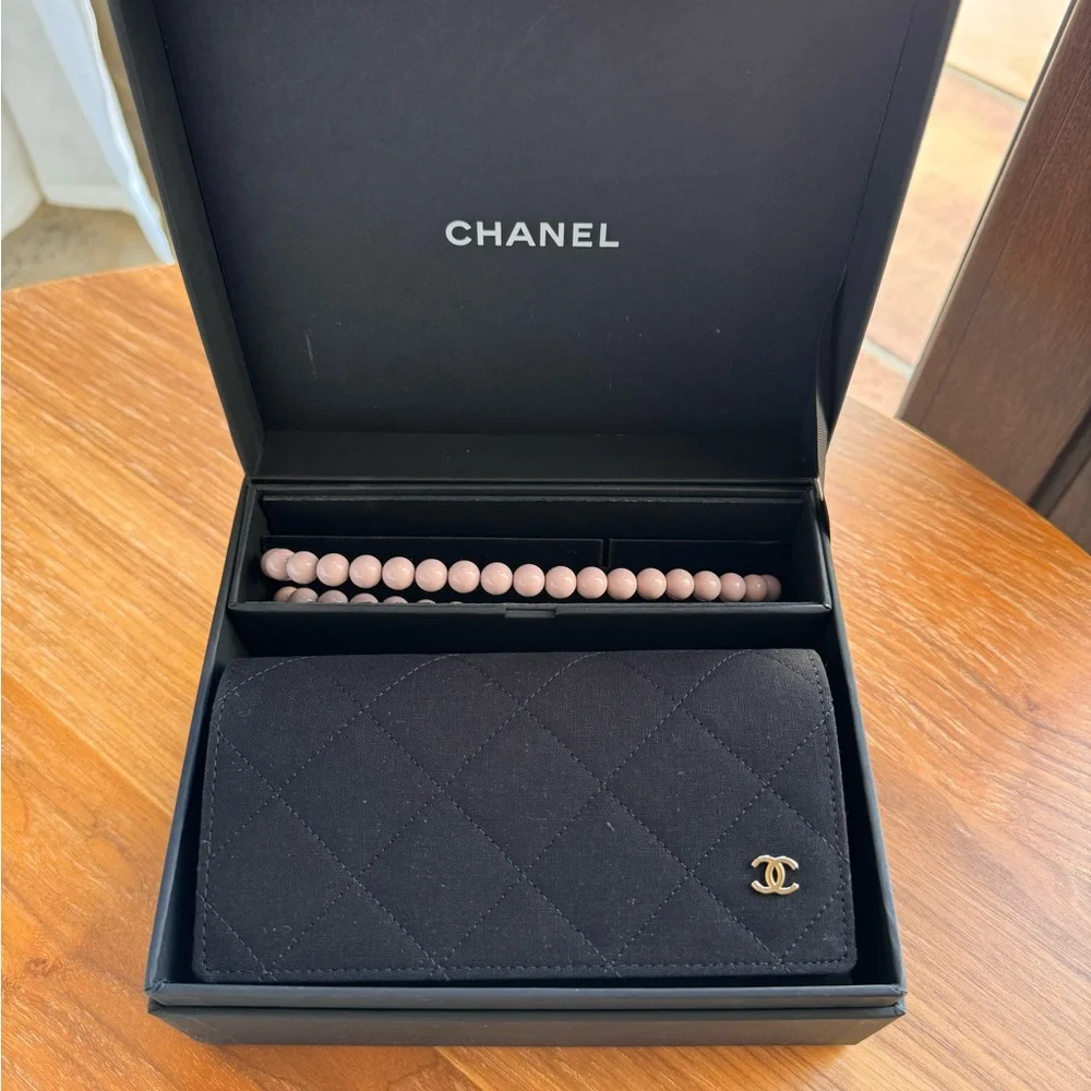 Chanel new sunglasses - Picture 4 of 10